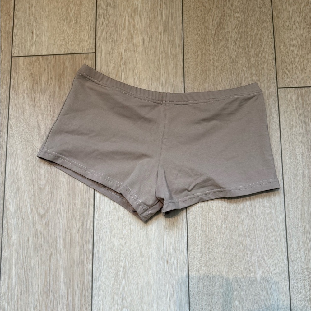 Stretch Cotton Lined Shorts in Taupe - Size M